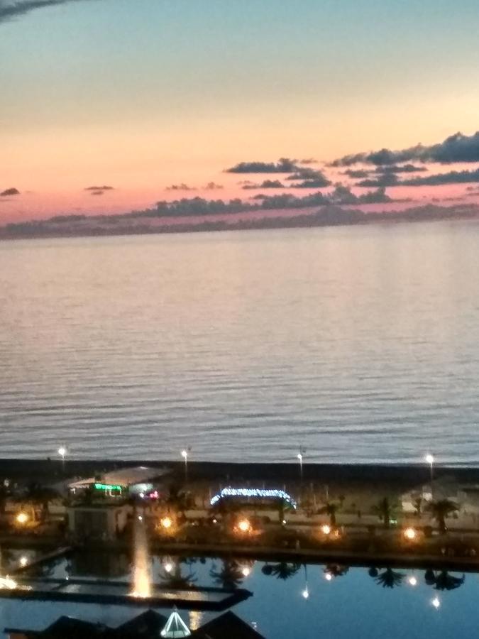 Апартамент С Видом На Море บาทูมิ ภายนอก รูปภาพ